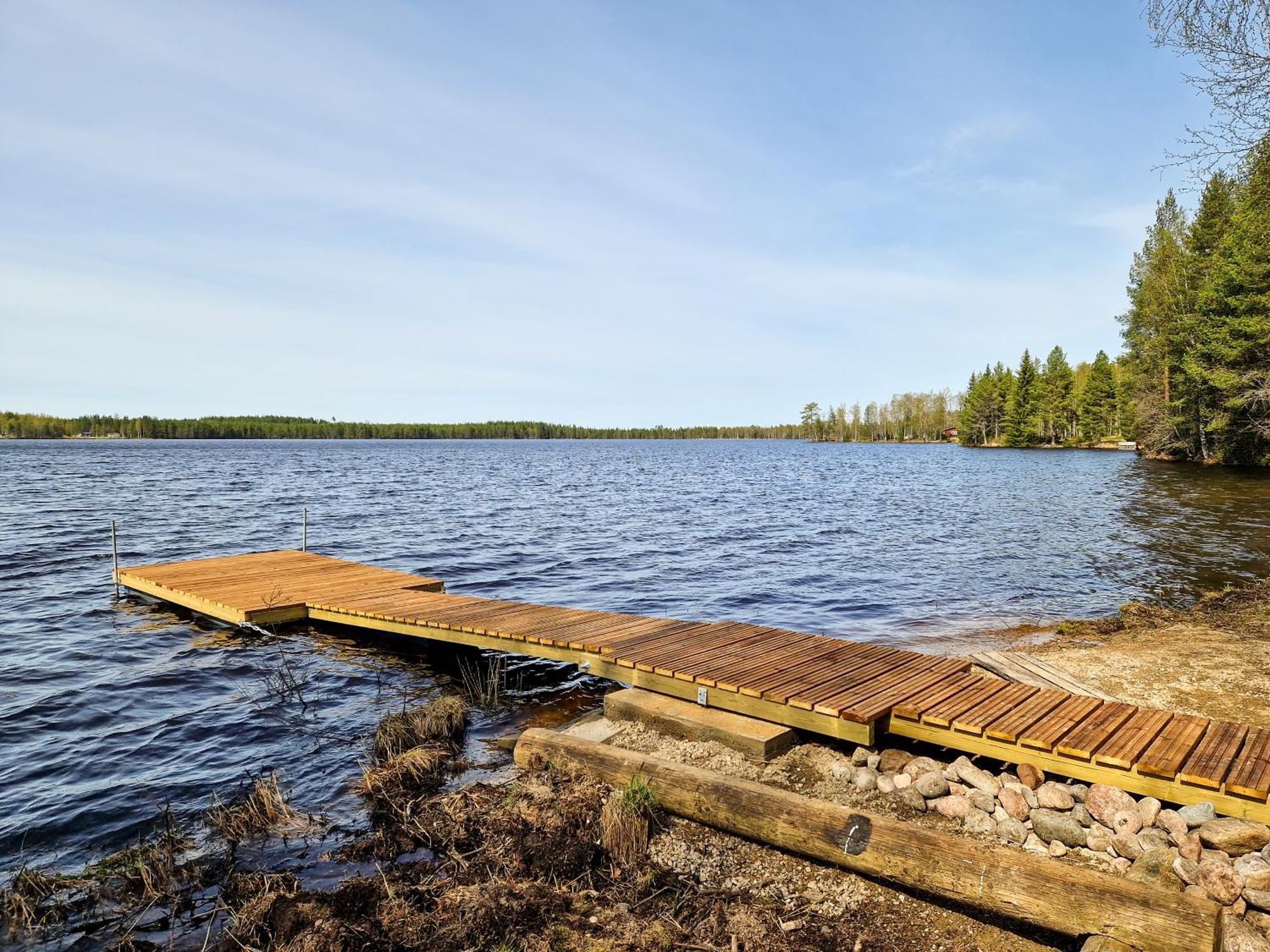 Laehderinne - 2 Bedroom Log Cabin, Private Beach, Wifi & Sauna Puolanka Eksteriør bilde